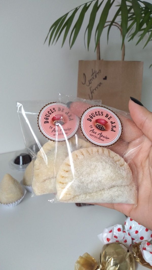 Custom Circle Sticker Labels (Laminated + Waterproof)